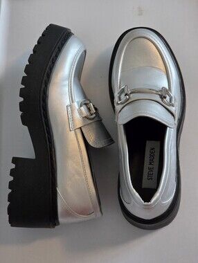 ​Steve Madden Silver Metallic Approach Lug Sole Loafers Sz 37 💿 Streetwear